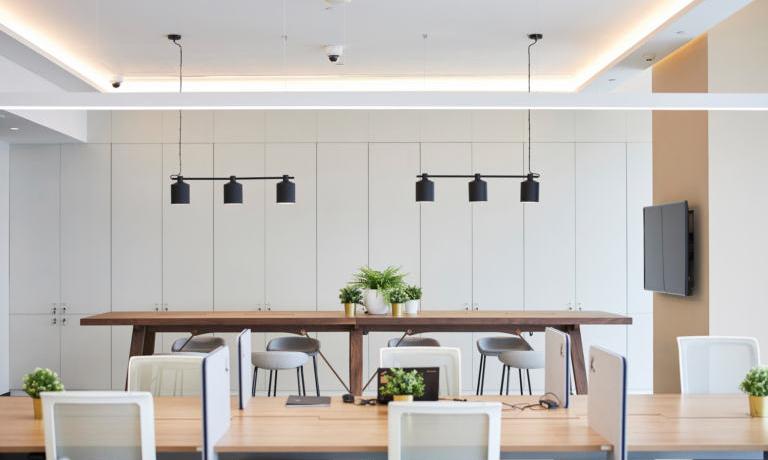 智能化辦公環(huán)境的浦東裝修設(shè)計(jì)-第4張圖片-上海古都建筑設(shè)計(jì)集團(tuán) 智能化辦公環(huán)境的浦東裝修設(shè)計(jì)-第4張圖片-上海古都建筑設(shè)計(jì)集團(tuán)