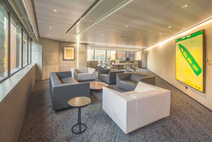 青浦貸款金融公司辦公室裝修設(shè)計-第4張圖片-上海古都建筑設(shè)計集團(tuán)