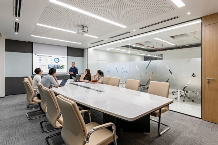 浦東新區(qū)外貿(mào)咨詢公司辦公室裝修設(shè)計-第2張圖片-上海古都建筑設(shè)計集團