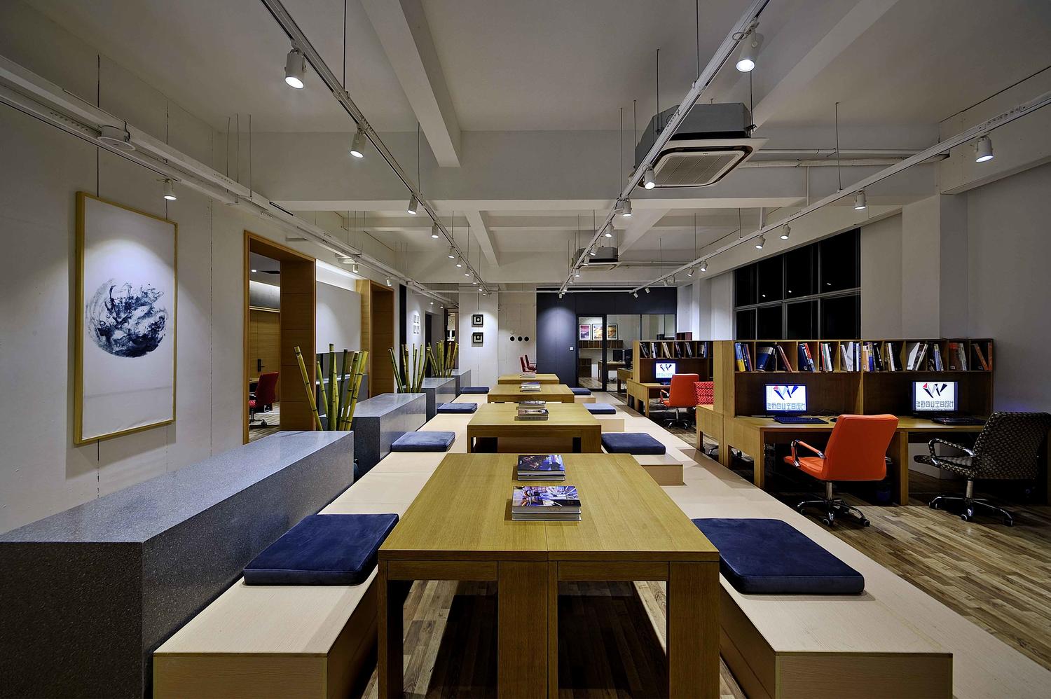 閔行區(qū)280平辦公室裝修混搭風(fēng)格設(shè)計-第1張圖片-上海古都建筑設(shè)計集團(tuán) 閔行區(qū)280平辦公室裝修混搭風(fēng)格設(shè)計-第1張圖片-上海古都建筑設(shè)計集團(tuán)