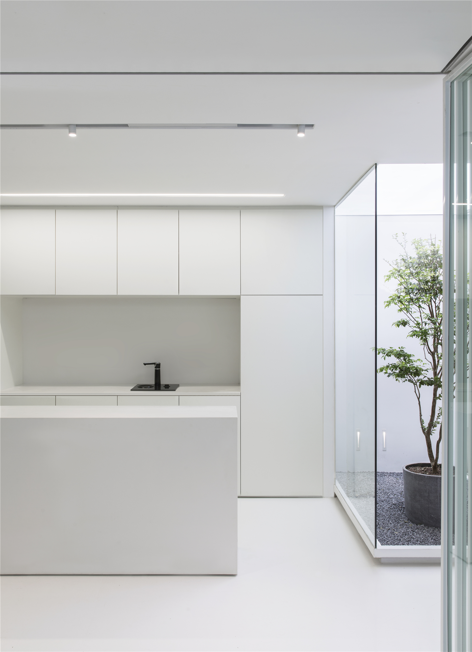 上海辦公室裝修極簡(jiǎn)風(fēng)格裝修設(shè)計(jì)效果圖-第2張圖片-上海古都建筑設(shè)計(jì)集團(tuán) 上海辦公室裝修極簡(jiǎn)風(fēng)格裝修設(shè)計(jì)效果圖-第2張圖片-上海古都建筑設(shè)計(jì)集團(tuán)