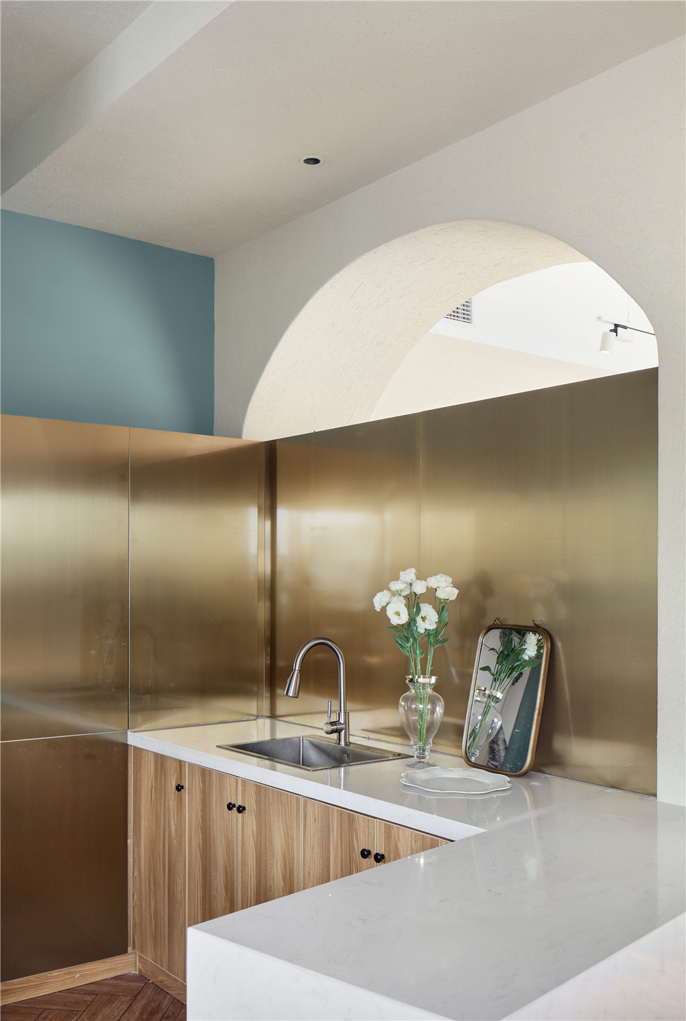 閔行區(qū)100平花店辦公室裝修設(shè)計(jì)案例-第1張圖片-上海古都建筑設(shè)計(jì)集團(tuán) 閔行區(qū)100平花店辦公室裝修設(shè)計(jì)案例-第1張圖片-上海古都建筑設(shè)計(jì)集團(tuán)