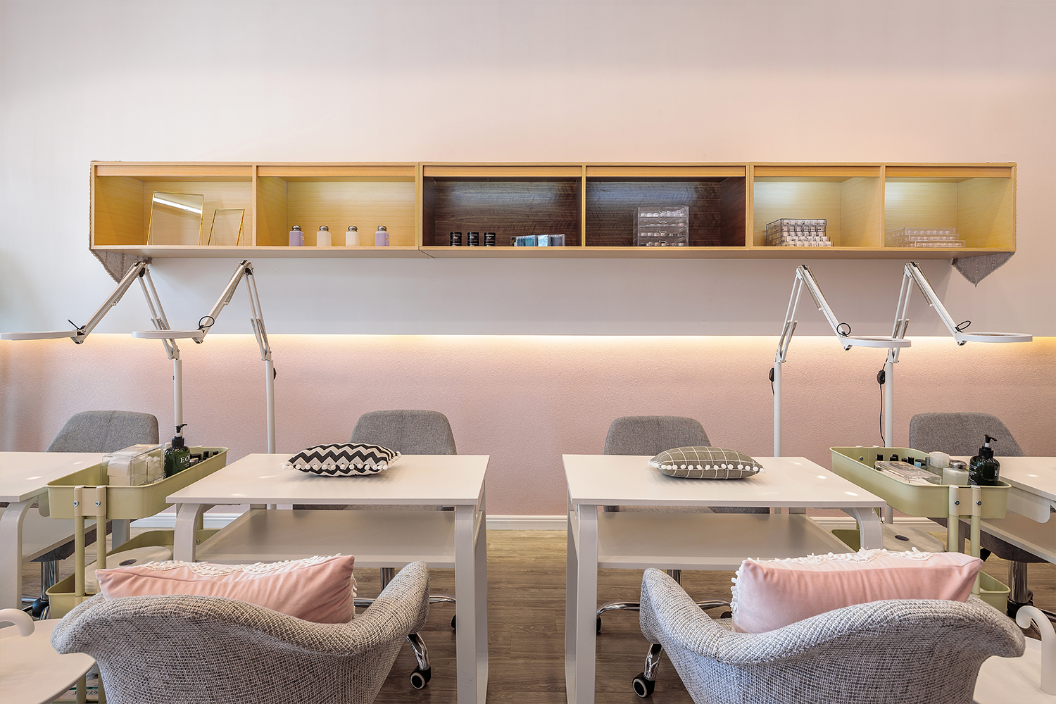 普陀區(qū)90平美甲店辦公室裝修設(shè)計(jì)-第3張圖片-上海古都建筑設(shè)計(jì)集團(tuán) 普陀區(qū)90平美甲店辦公室裝修設(shè)計(jì)-第3張圖片-上海古都建筑設(shè)計(jì)集團(tuán)