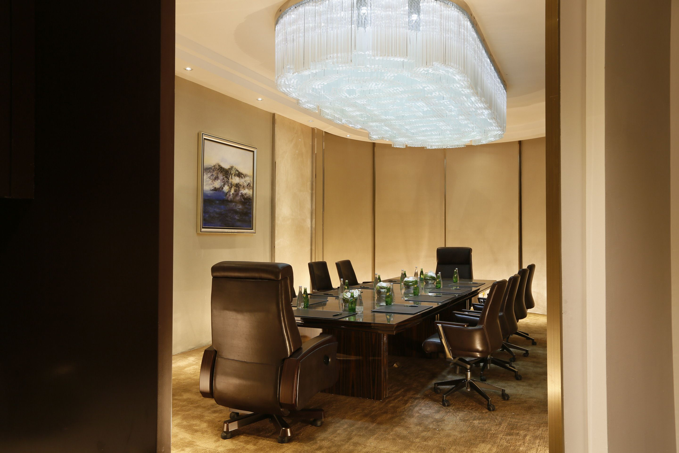 上海大氣奢華辦公室裝修設(shè)計-第1張圖片-上海古都建筑設(shè)計集團