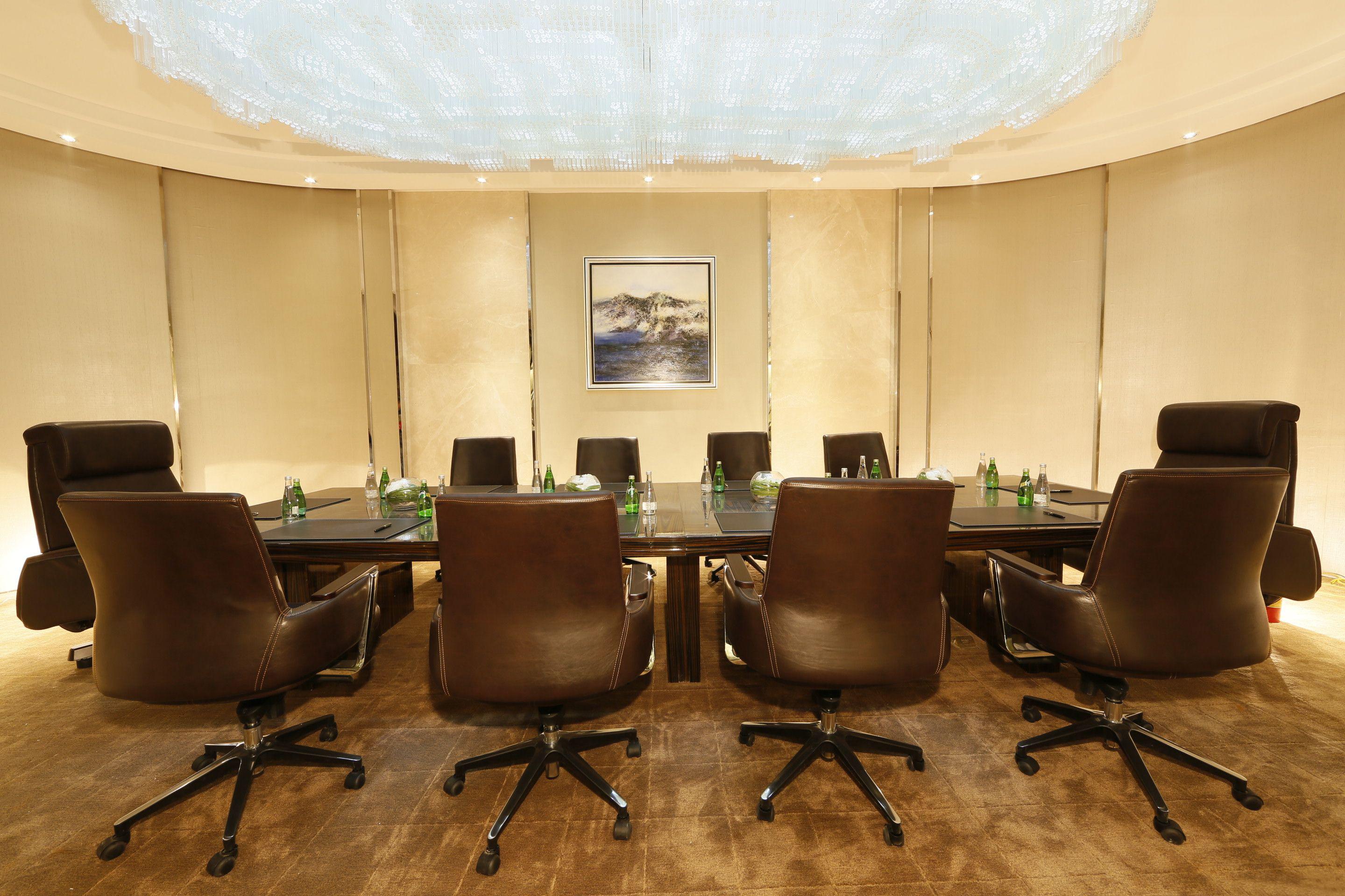 上海大氣奢華辦公室裝修設(shè)計-第3張圖片-上海古都建筑設(shè)計集團