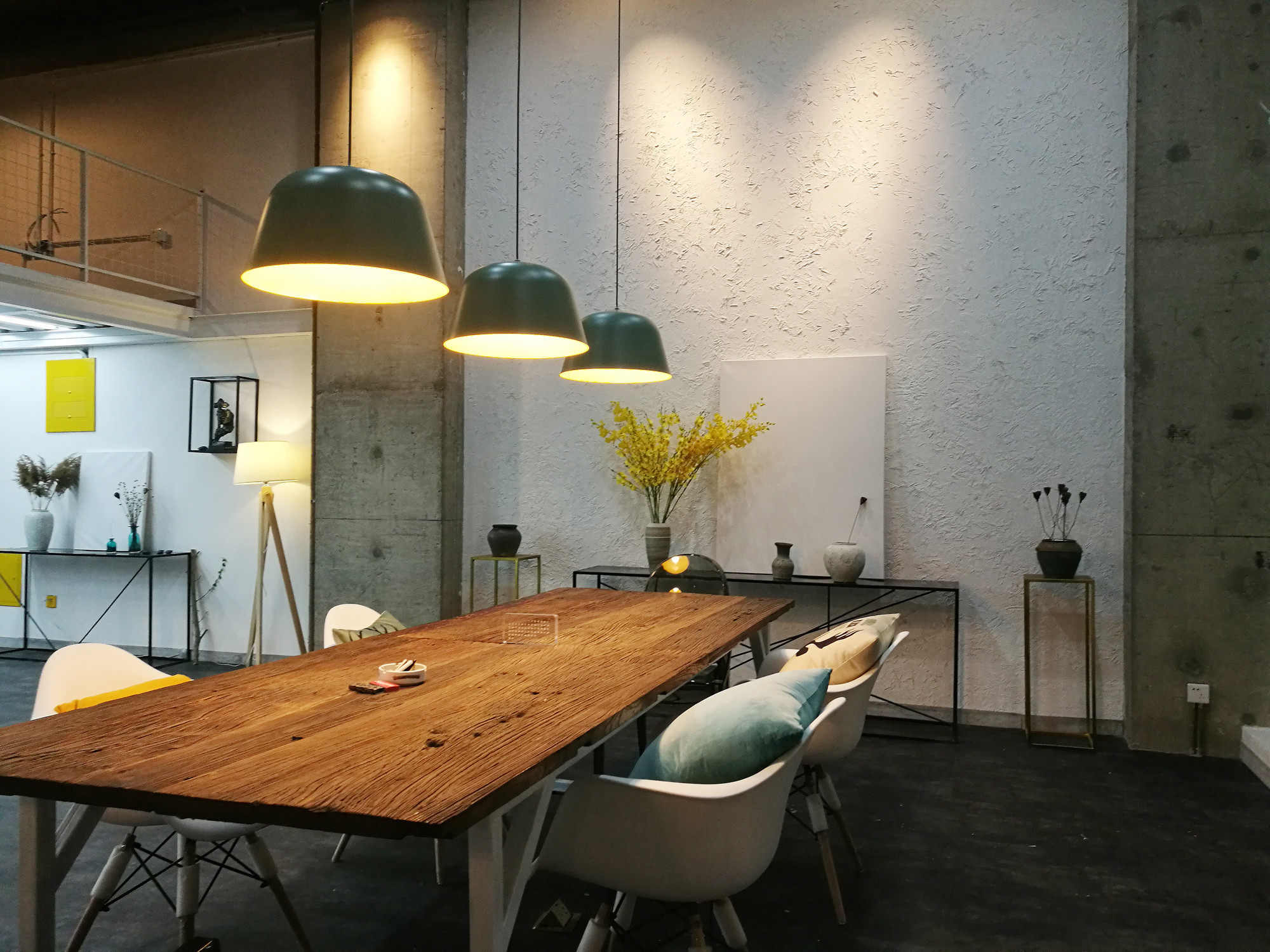 黃浦區(qū)混搭工業(yè)風(fēng)辦公室裝修設(shè)計(jì)-第4張圖片-上海古都建筑設(shè)計(jì)集團(tuán) 黃浦區(qū)混搭工業(yè)風(fēng)辦公室裝修設(shè)計(jì)-第4張圖片-上海古都建筑設(shè)計(jì)集團(tuán)