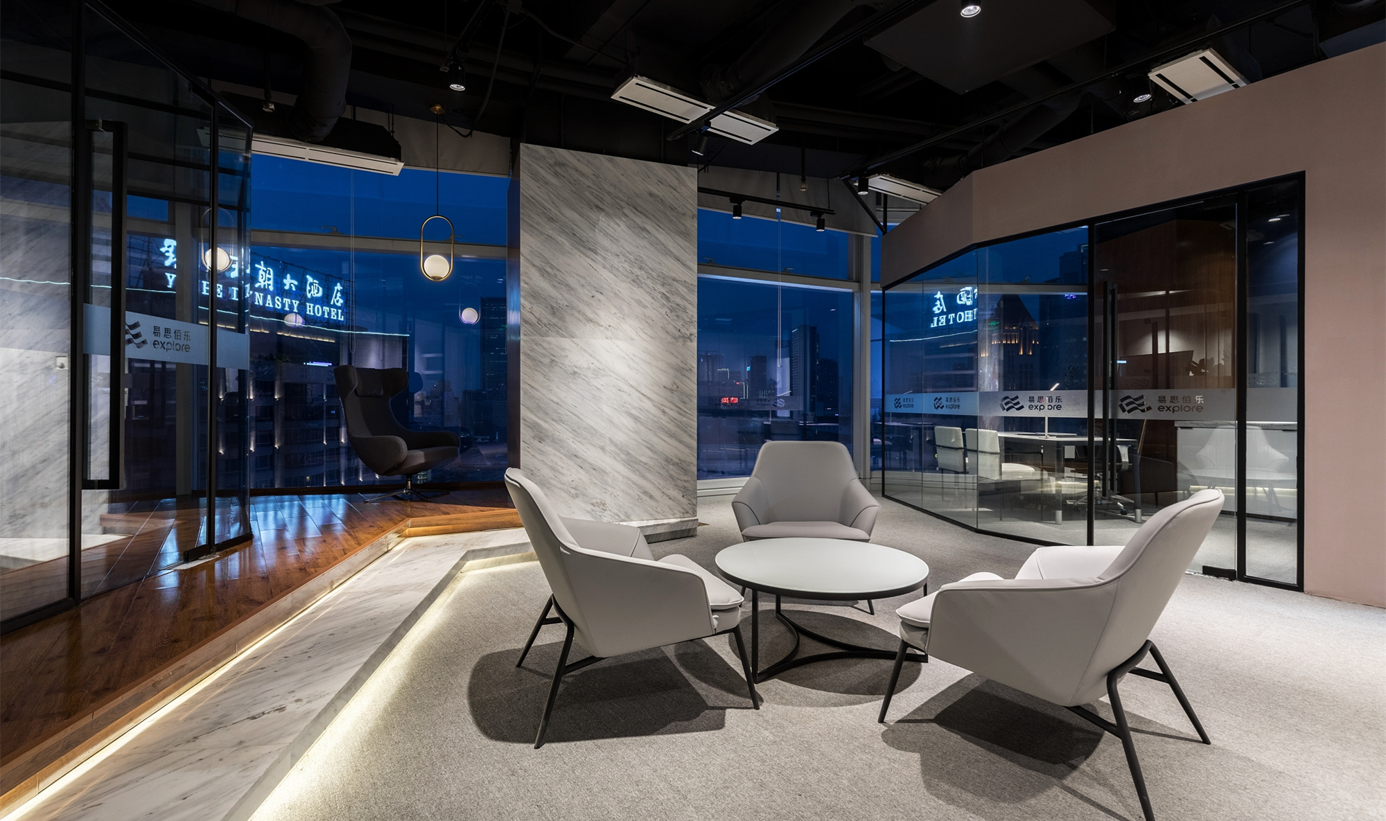 白色極簡辦公室裝修設(shè)計(jì)-第3張圖片-上海古都建筑設(shè)計(jì)集團(tuán) 白色極簡辦公室裝修設(shè)計(jì)-第3張圖片-上海古都建筑設(shè)計(jì)集團(tuán)