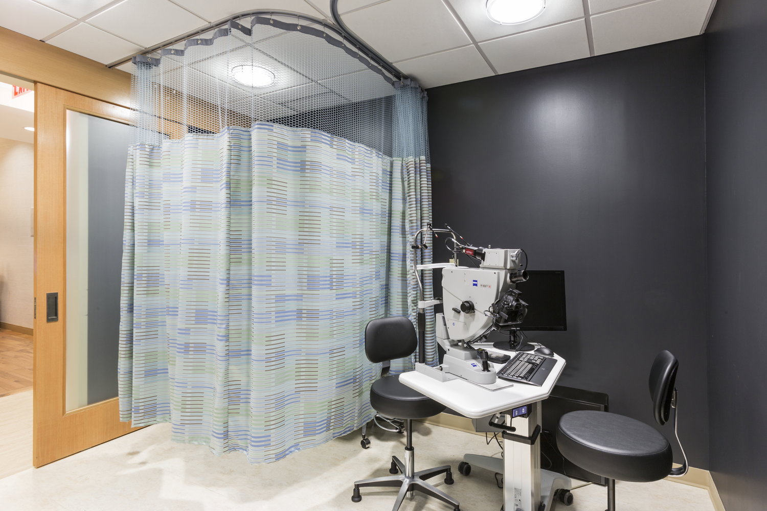 高科技眼科醫(yī)院裝修設(shè)計(jì)-第6張圖片-上海古都建筑設(shè)計(jì)集團(tuán) 高科技眼科醫(yī)院裝修設(shè)計(jì)-第6張圖片-上海古都建筑設(shè)計(jì)集團(tuán)