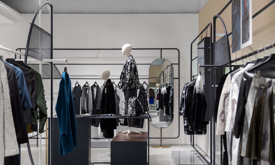 時(shí)尚簡(jiǎn)約服裝店裝修設(shè)計(jì)-第2張圖片-上海古都建筑設(shè)計(jì)集團(tuán)