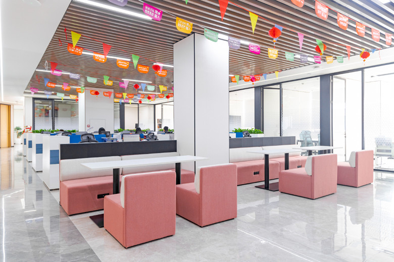 黃浦5800平米信息科技公司辦公室裝修-第5張圖片-上海古都建筑設(shè)計(jì)集團(tuán) 黃浦5800平米信息科技公司辦公室裝修-第5張圖片-上海古都建筑設(shè)計(jì)集團(tuán)