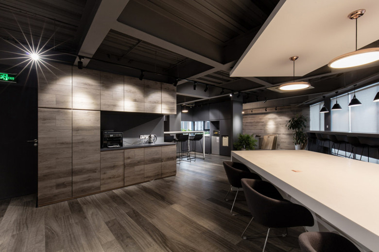 800平米地板品牌公司辦公空間設(shè)計方案-辦公室裝修設(shè)計效果圖-第4張圖片-上海古都建筑設(shè)計集團