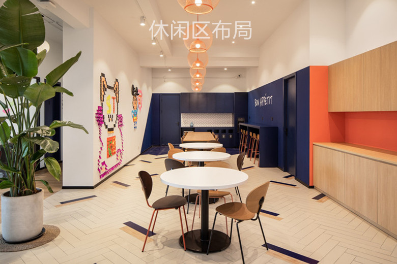 松江1000平廣告營(yíng)銷公司辦公設(shè)計(jì)布局-辦公室裝修設(shè)計(jì)效果圖-第2張圖片-上海古都建筑設(shè)計(jì)集團(tuán)